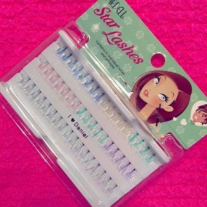 ARDELL STAR EYELASHES. 🛍🛍🛍